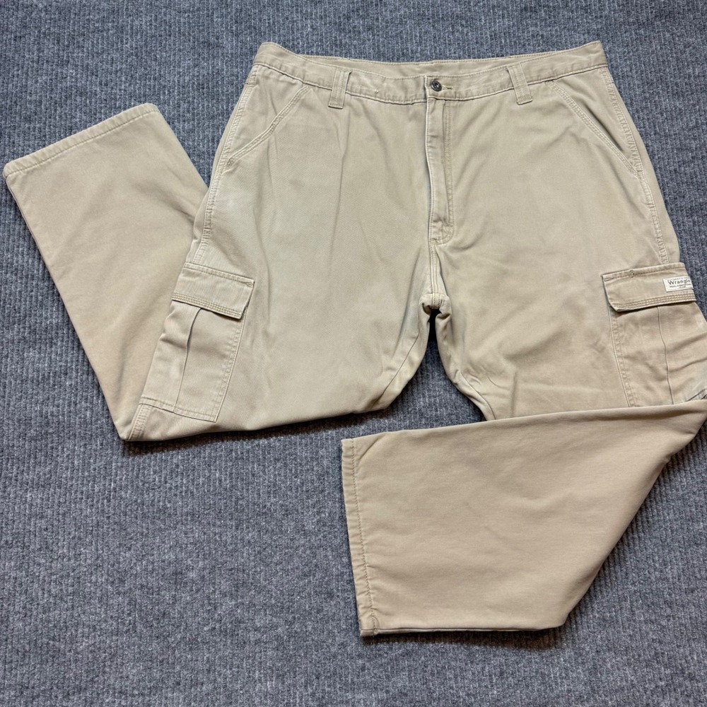 Wrangler Authentic Issue Mens 40x29 Khaki Fleece Lined Cargo Pants Distressed